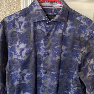 Men’s vintage long sleeve button up dress shirt size large.
